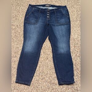 Women’s plus size 20, 20R Torrid High Rise Dark Blue skinny Jeans
